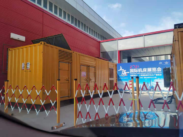 顺城发电车出租-发电机无电压或电压太低怎么办？